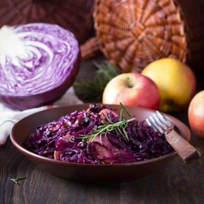 BRAISED RED CABBAGE WITH RED WINE & APPLE